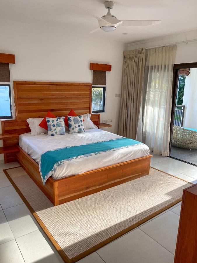 Nautilus Apartments Anse Royale Exteriör bild